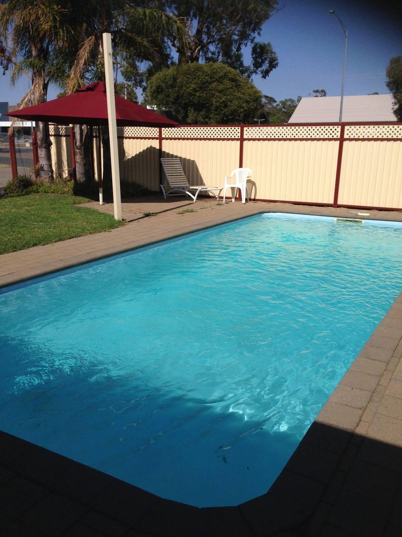 Centre Town Motel Nagambie Buitenkant foto